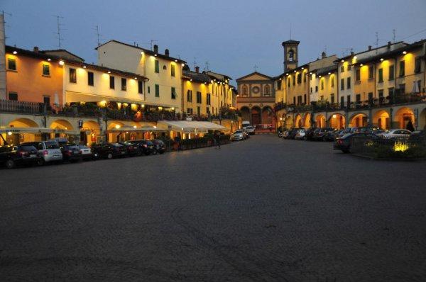 Apartment Piazza Matteotti Греве-ин-Кьянти Экстерьер фото